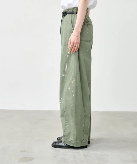 【KHA:KI】 MIL26HPT3251 (BEIGE) PAINT OVAL WIDE TROUSERS