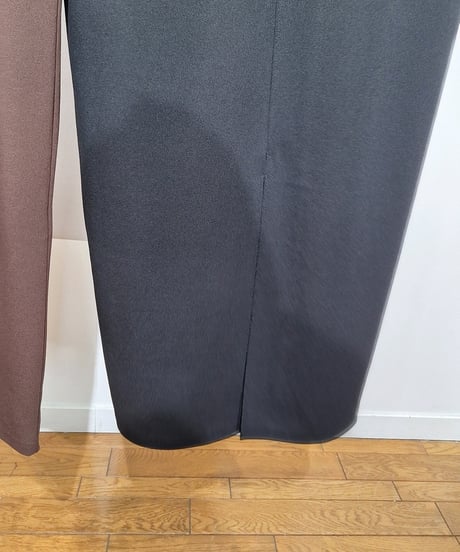 【ATELIER SIX】21256458 WジョーゼットVワンピース