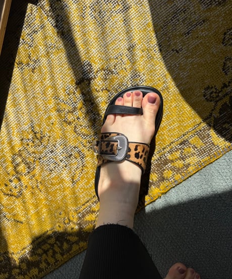 【 ATELIER BRUGGE 】26ISM-37 -37H Western buckle thong sandals