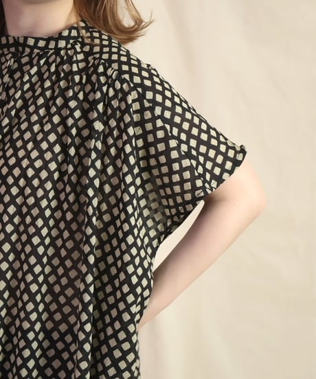 【Brocante】37-0270X インドプリントフロンセワンピース