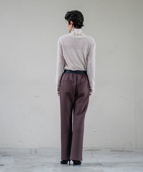 【Lallia Mu 26AW】  2613764スムースポンチフレアパンツ