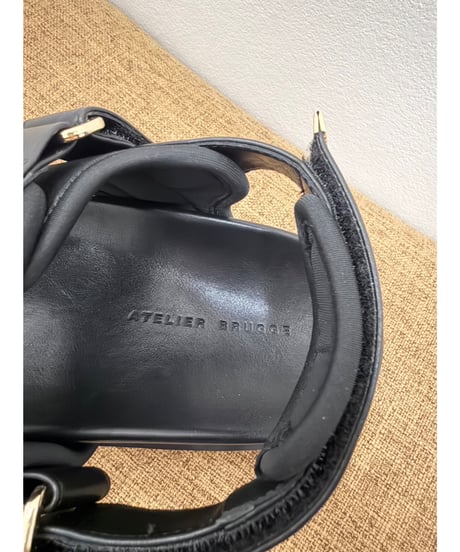 【ATELIER BRUGGE】 26KS-31 ベルクロストラップサンダル