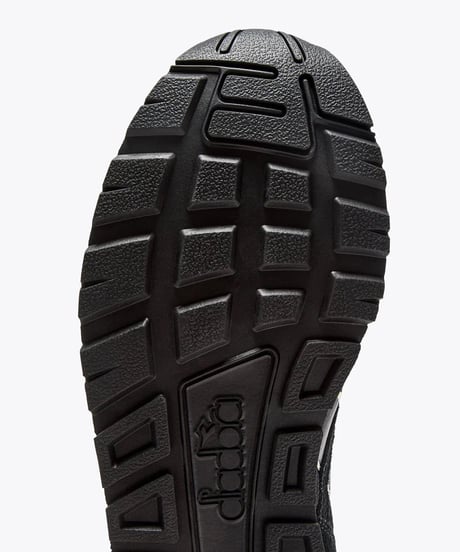 【DIADORA ディアドラ】N.92 ADVANCE - UNISEX - ブラック/ブラック