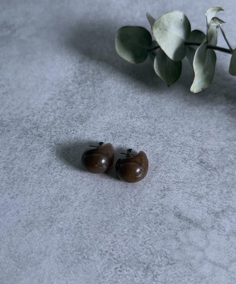 【charmaer 26AW】 256705　ホマイカクレセントピアス
