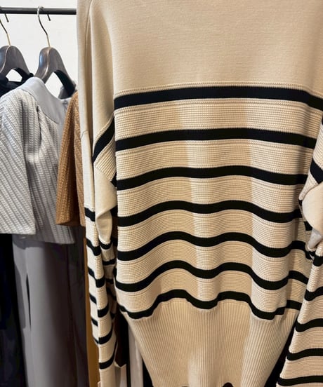 29【Lallia Mu 26AW】 2613413 ボーダープルオーバーニット