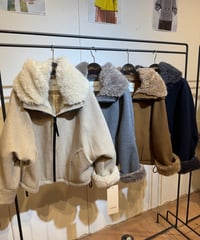 【Lallia Mu 26AW】2614213 ファーフードショートコート
