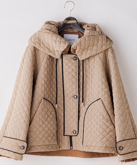 3【Lallia Mu 26AW】2613161　エンボスキルティングジャケットコート
