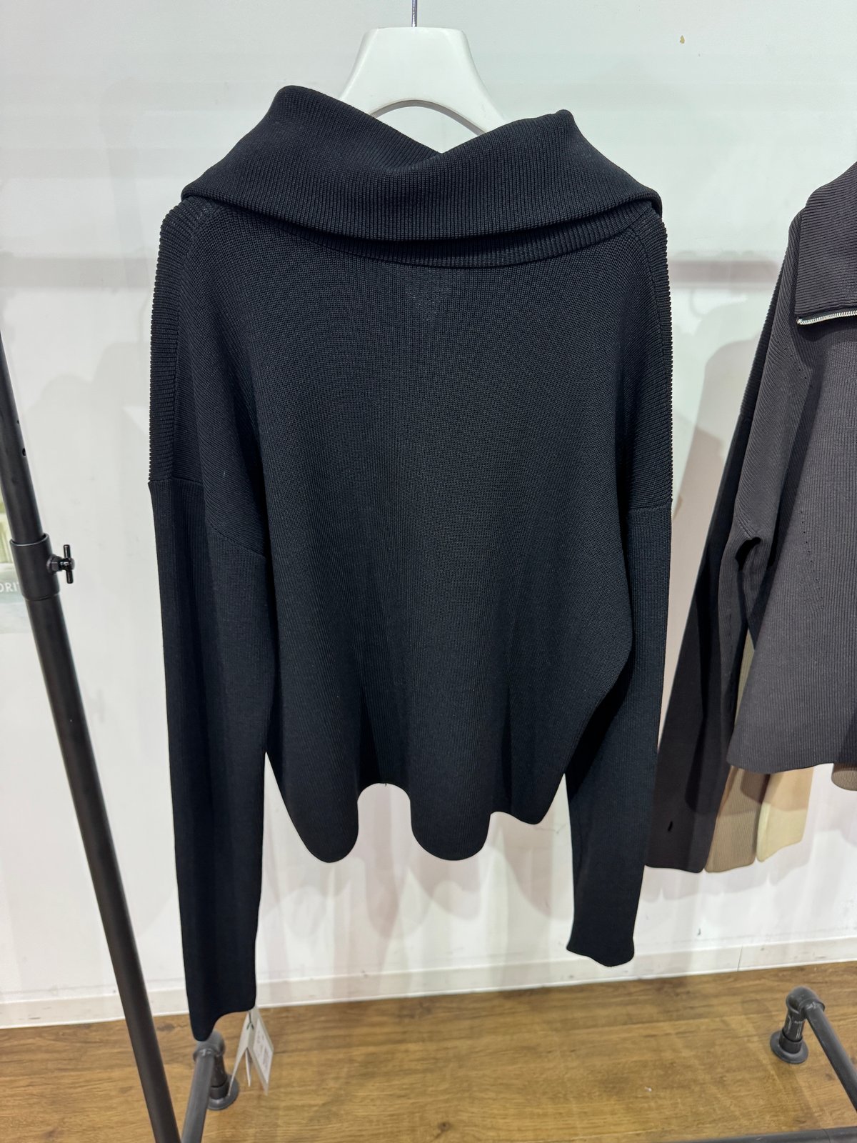 ご予約購入ポイント2倍【PRIORITY 26AW】 P67001KR ジップアップ