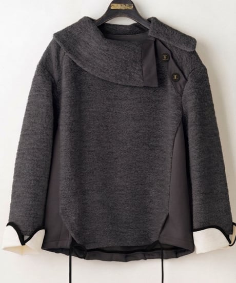 【Lallia Mu 26AW】2416516 ターンネックプルオーバー