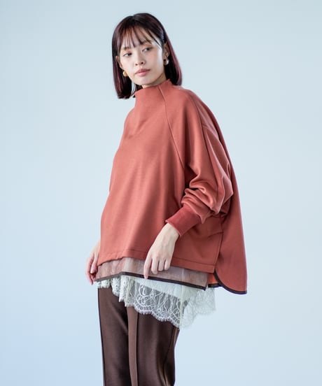 【Lallia Mu 26AW】2614510 ソフトサーモフレアプルオーバー