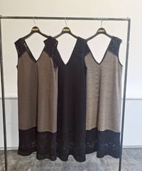 【Lallia Mu 26AW】2614382 ベロアレースドッキングドレス