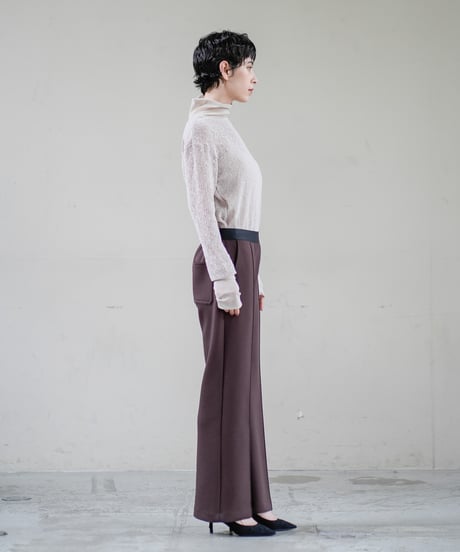 【Lallia Mu 26AW】  2613764スムースポンチフレアパンツ