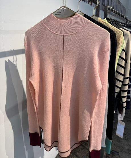 【Lallia Mu 26AW】  2613411 バイカラープリーツシアーニット