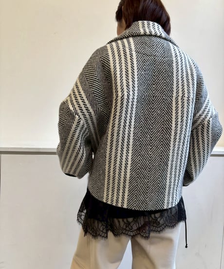 17【Lallia Mu 26AW】2614212 ウールツイードショートコート