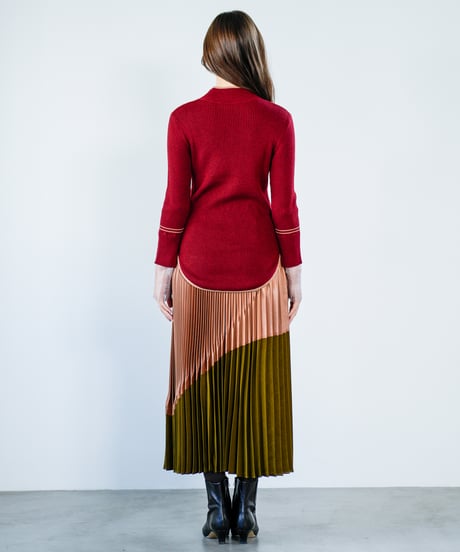 【Lallia Mu 26AW】2614430 シアープリーツカフリブニット