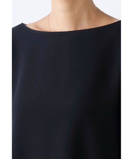 【MICA&DEAL】 0126101011 シルキーボートネックブラウス