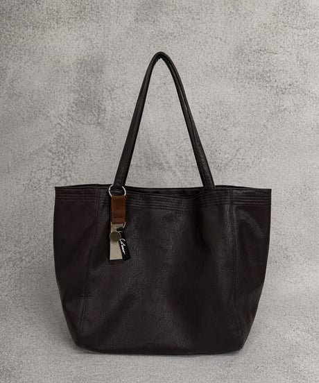 【charmaer 26AW】256760 フェイクレザートートバッグ（チャームとセット販売）