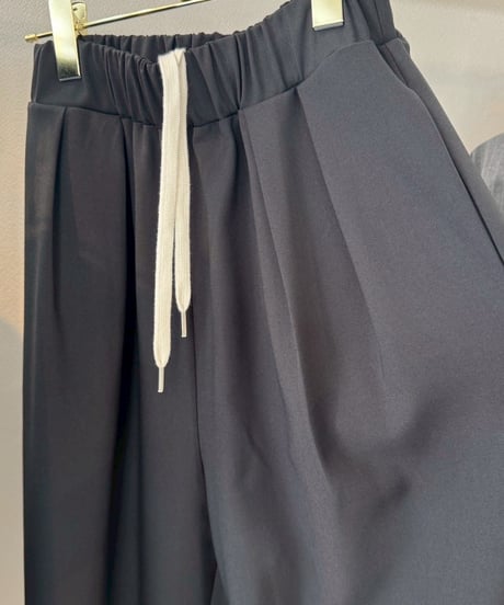 【MARGAUX VINTAGE】MG PT - 25078 テーパードパンツ