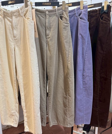 【Lallia Mu 26AW】  2613761 コーデュロイカーブパンツ
