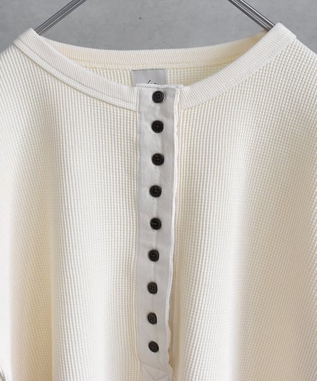 【alee】851323 多ボタンヘンリーネックTee