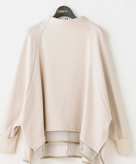 【Lallia Mu 26AW】2614510 ソフトサーモフレアプルオーバー