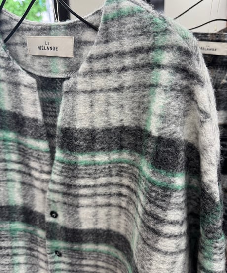 【LE MÉLANGE 26AW】 8641104 スライバーカラーチェック柄カーディガン