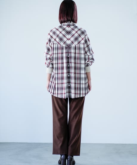 【Lallia Mu 26AW】2614693 バックプリーツチェックシャツ