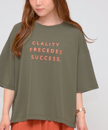 【Praia】 LER-2368B　梨地素材 カラーロゴプリントTシャツ