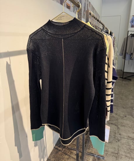 【Lallia Mu 26AW】  2613411 バイカラープリーツシアーニット