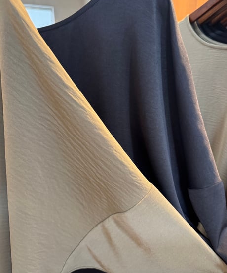 【siro de la bonte 26AW】R643202　hightwist smooth dolman blouse Tshirt