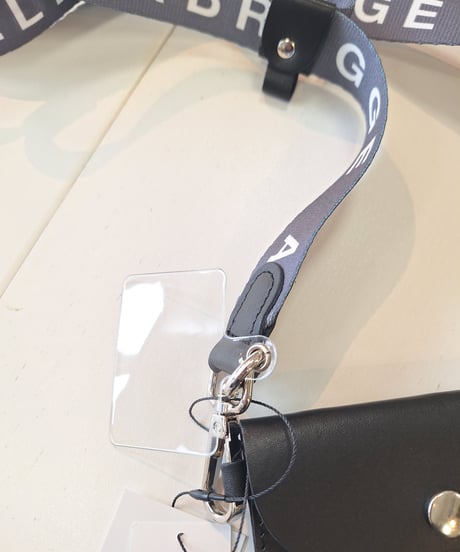 【ATELIER BRUGGE】 37UB-44 スマートフォンストラップ　サングラスホルダー
