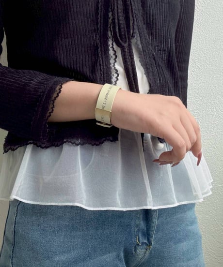 【charmaer 26AW】276844　レザーロゴバングル
