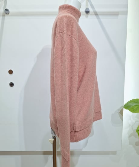 【ATELIER SIX】11256523 ヤクカシミヤレイヤーネックプルオーバー