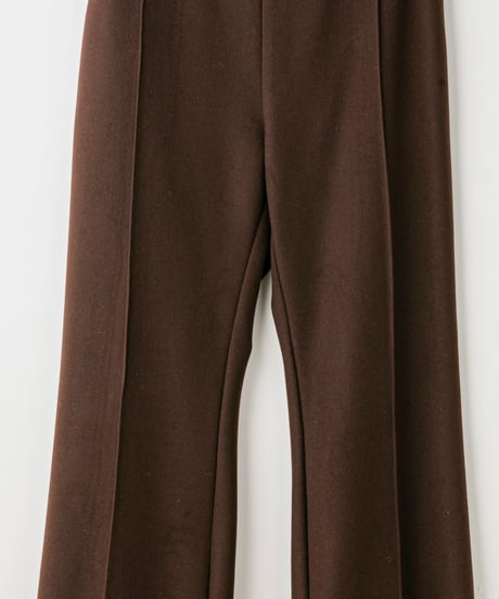 【Lallia Mu】2514730 ピンタックフレアパンツ