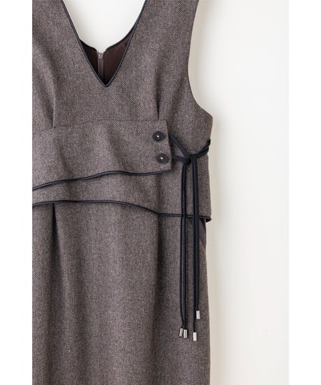 【Lallia Mu 26AW】2614383 ペプラムウエストワンピース