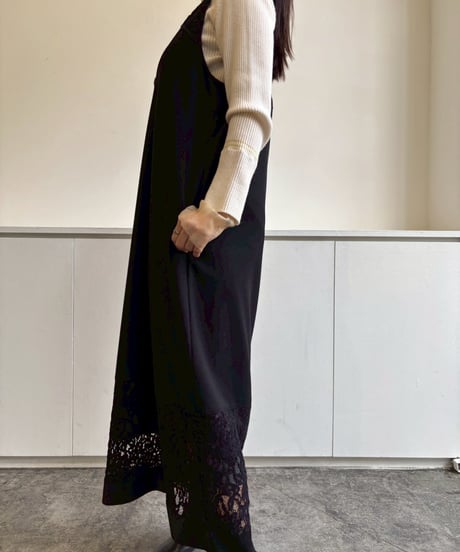 【Lallia Mu 26AW】2614382 ベロアレースドッキングドレス