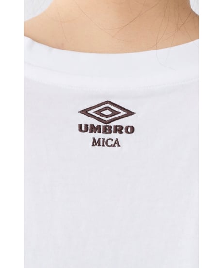 【UMBRO×MICA&DEAL】 0126309106 "MADL"ロゴプリントT-shirt