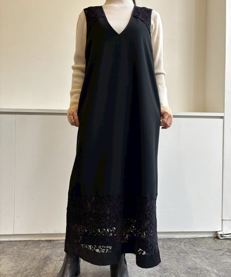 【Lallia Mu 26AW】2614382 ベロアレースドッキングドレス