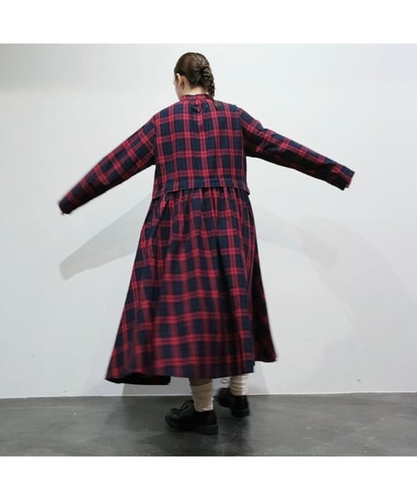 【 vent blanc ヴァンブラン 】 VBO261454 コットン タック&ギャザー デザインワンピース