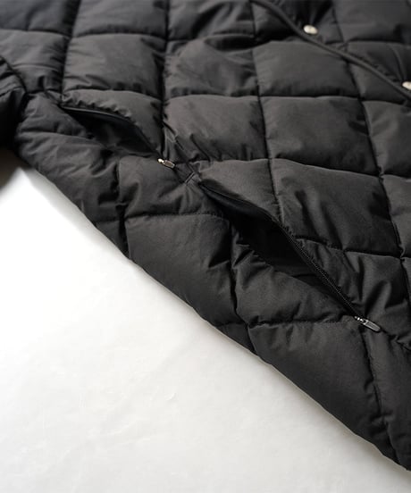 メンズ　レディース【NANGA】NANGA×MANUAL ALPHABET CMR REVERSE DOWN JACKET
