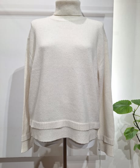 【ATELIER SIX】11256523 ヤクカシミヤレイヤーネックプルオーバー