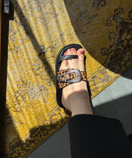【 ATELIER BRUGGE 】26ISM-37 -37H Western buckle thong sandals