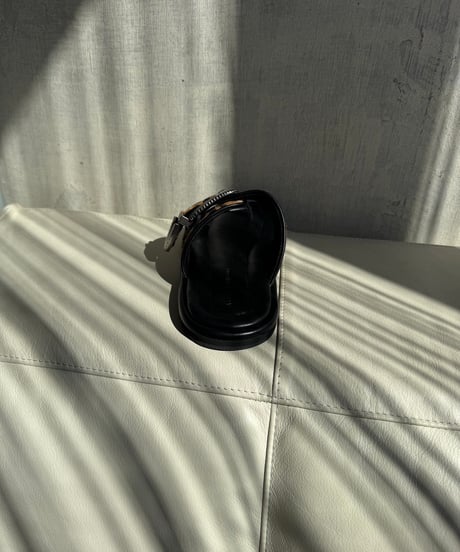 【 ATELIER BRUGGE 】26ISM-37 -37H Western buckle thong sandals