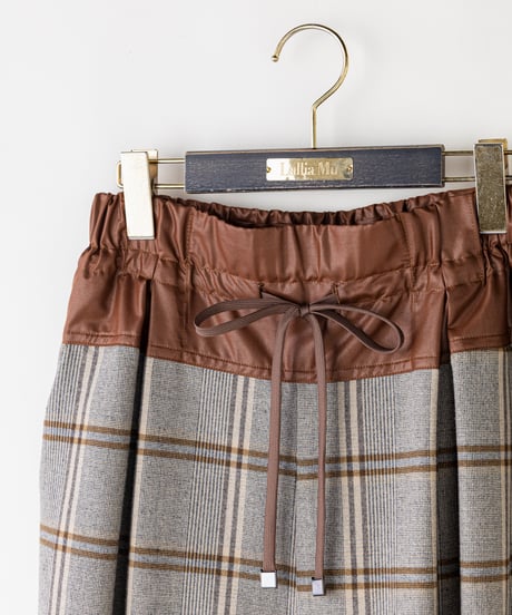 【Lallia Mu 26AW】2614782 レザーウエストチェックカーブパンツ