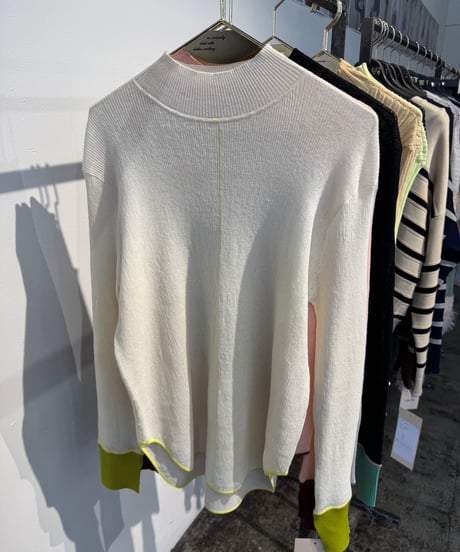 【Lallia Mu 26AW】  2613411 バイカラープリーツシアーニット