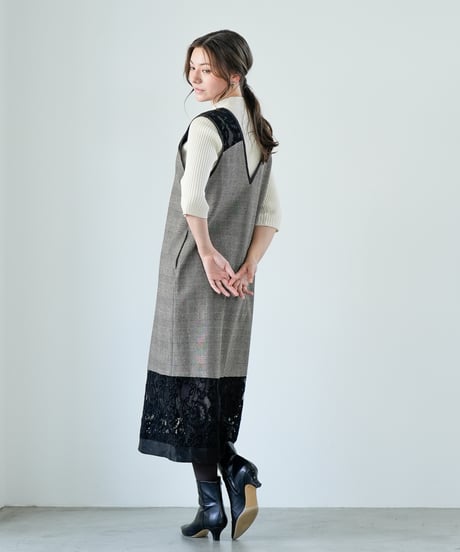 【Lallia Mu 26AW】2614382 ベロアレースドッキングドレス
