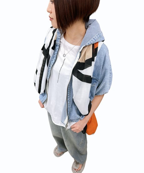 【ayane 26MID SUMMER】ご予約特典送料無料　836634　大判スカーフ