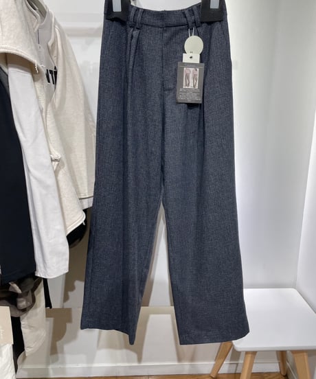 【AUG】853157 タックパンツ