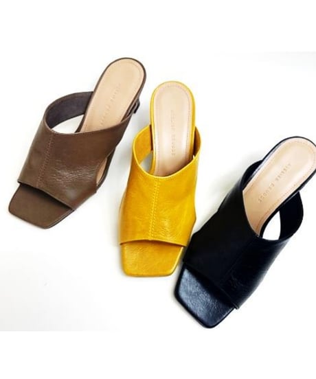 【rinrinさま専用】ATELIER BRUGGE アイボリー 、スチール ATELIER BRUGGE シューズ 「atelier brugge/アトリエブルージュ