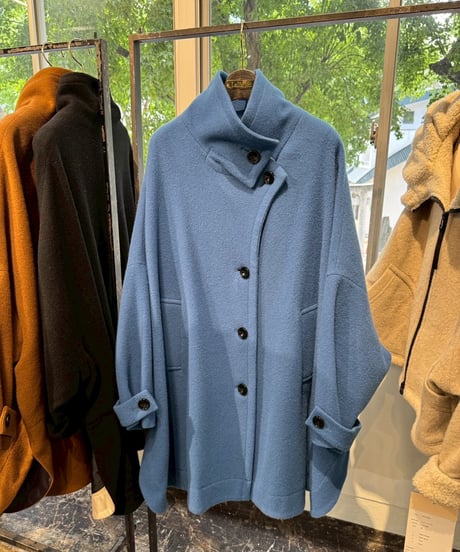 【Lallia Mu 25AW】2514141 スタンドカラーフレアコート